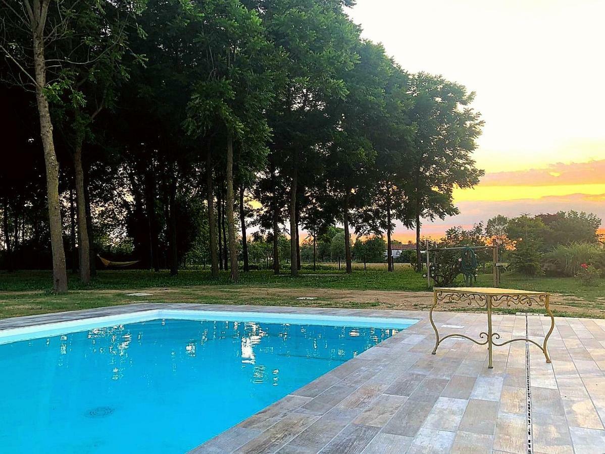 Pool & Garden Villa Lelia Mirano Exterior photo